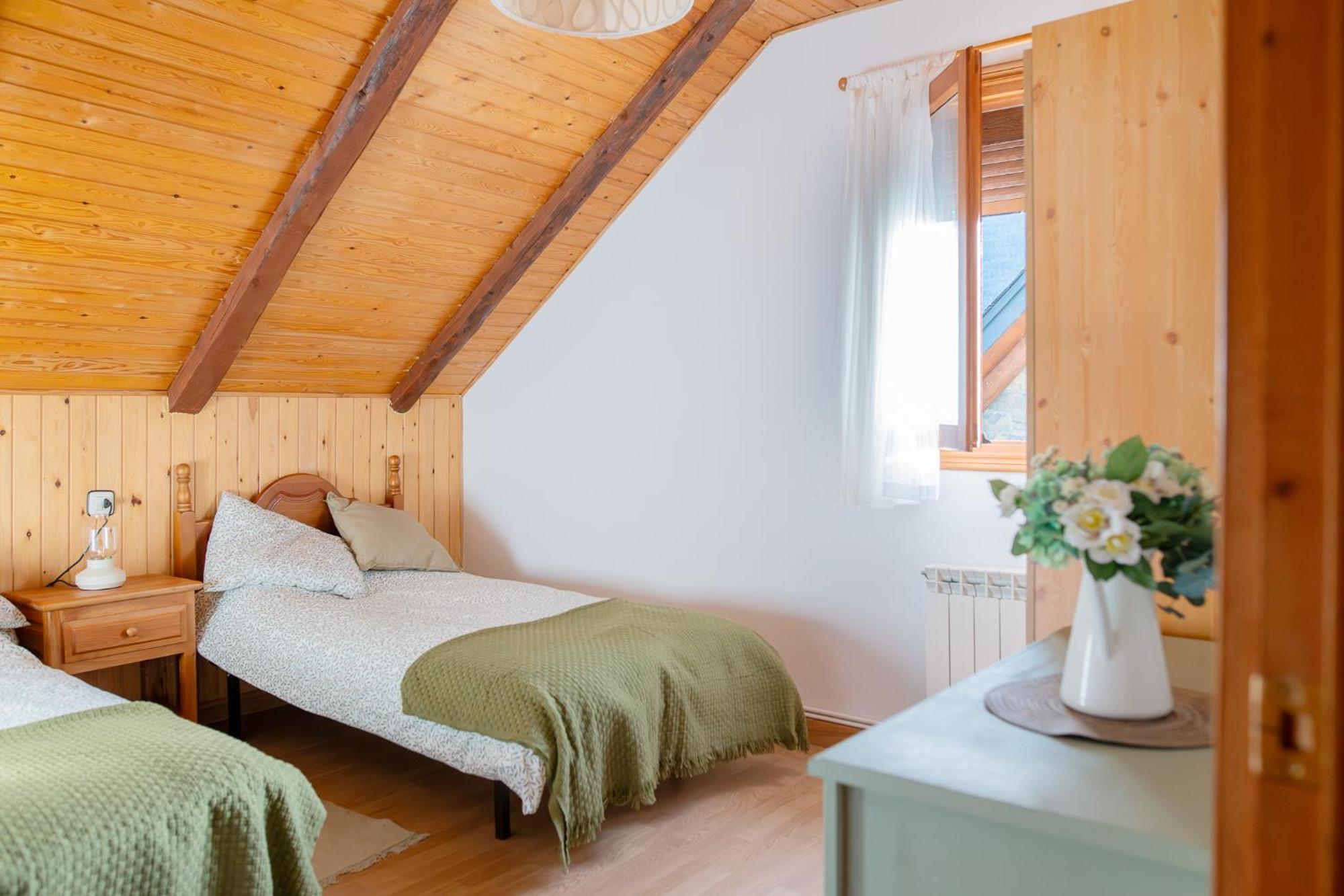Apartamento La Buhardilla Del Boscache San Juan De Plan Pokoj fotografie